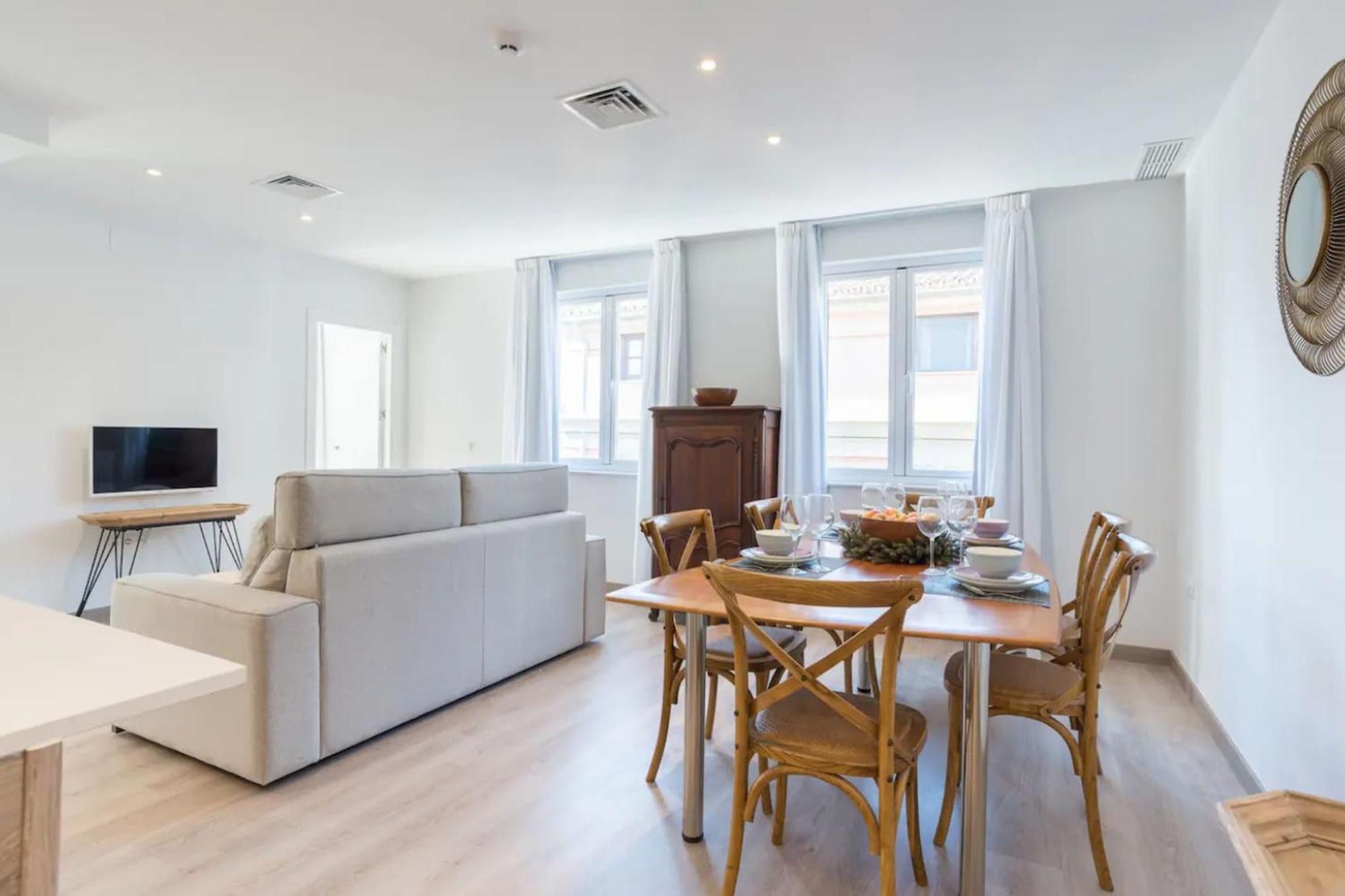 Apartament Sharingco Atarazanas Premium Malaga Zewnętrze zdjęcie