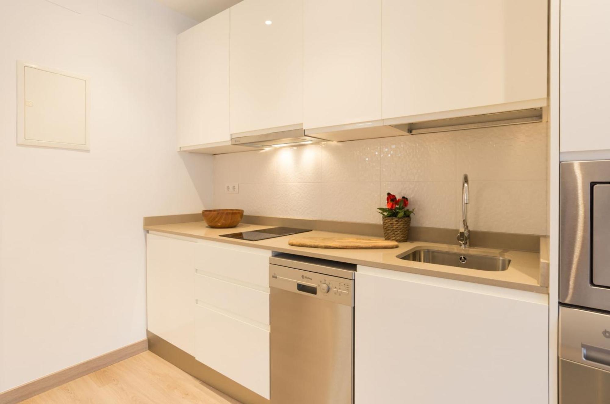 Apartament Sharingco Atarazanas Premium Malaga Zewnętrze zdjęcie