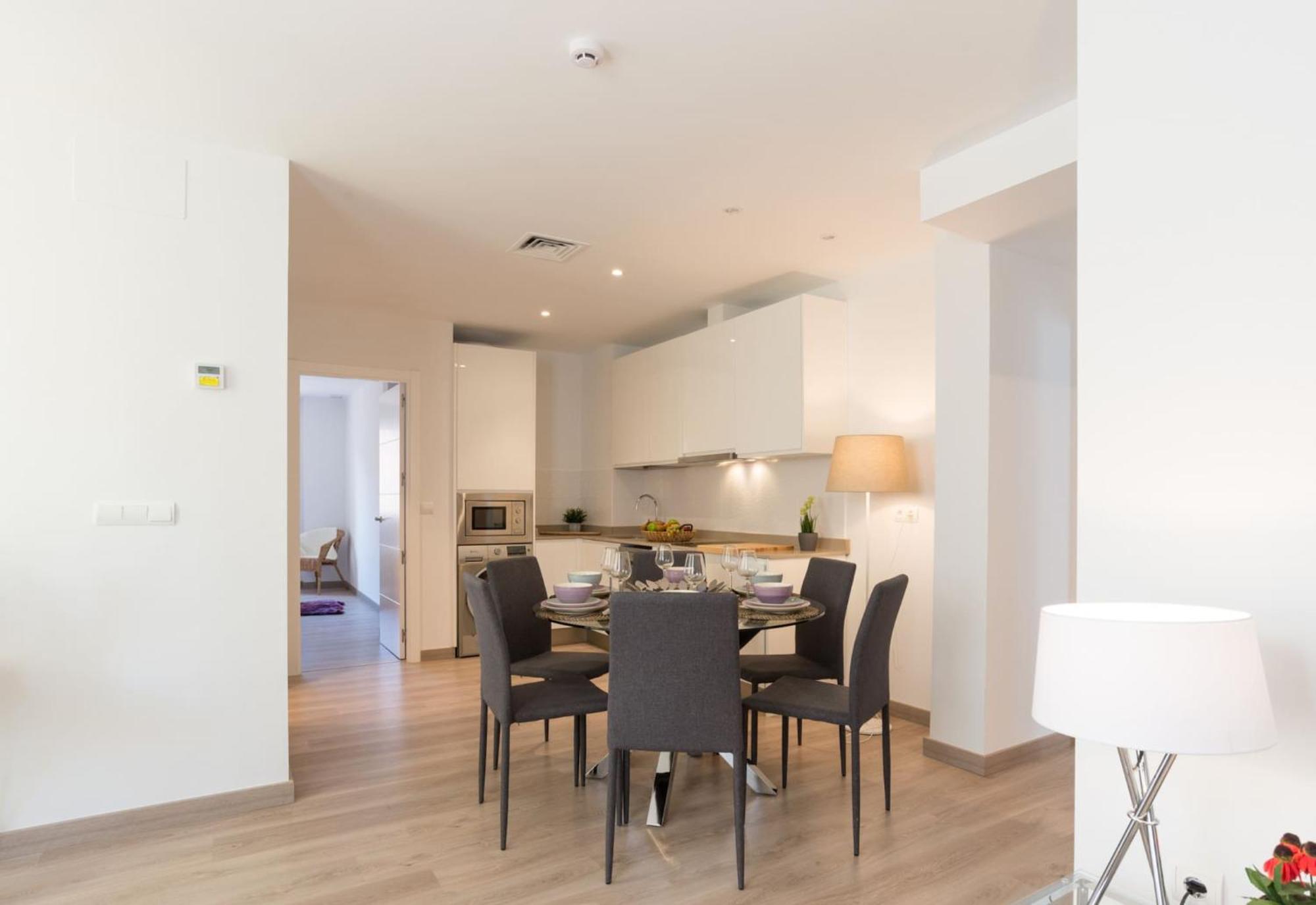 Apartament Sharingco Atarazanas Premium Malaga Zewnętrze zdjęcie